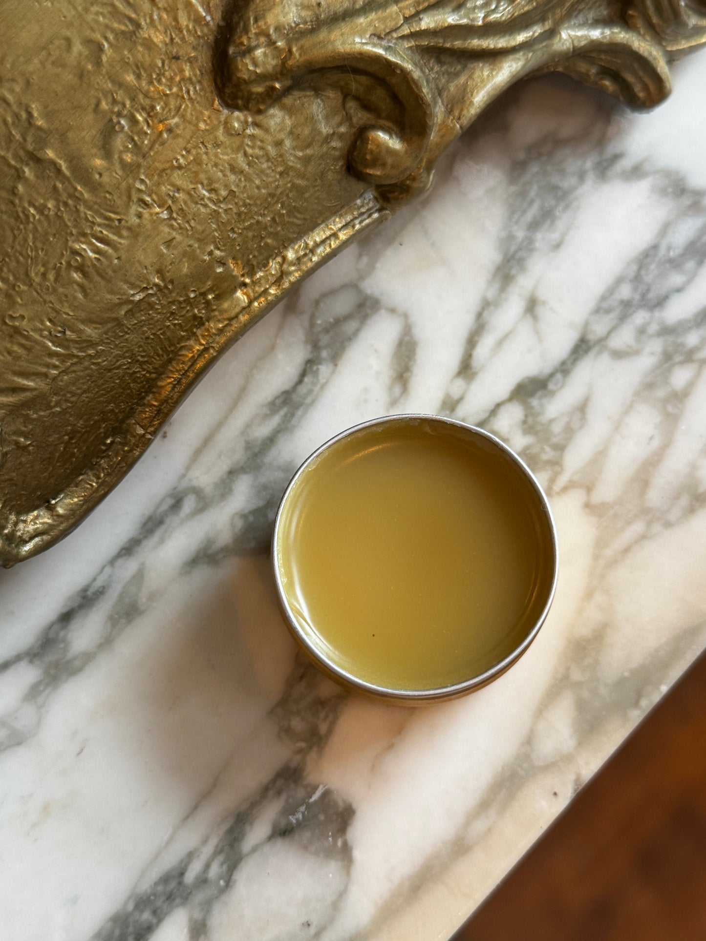 She comes with scents - echte geurbeleving